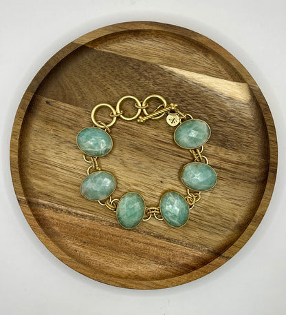 Antique Luxe Jade Color Oval Stone Toggle Bracelet