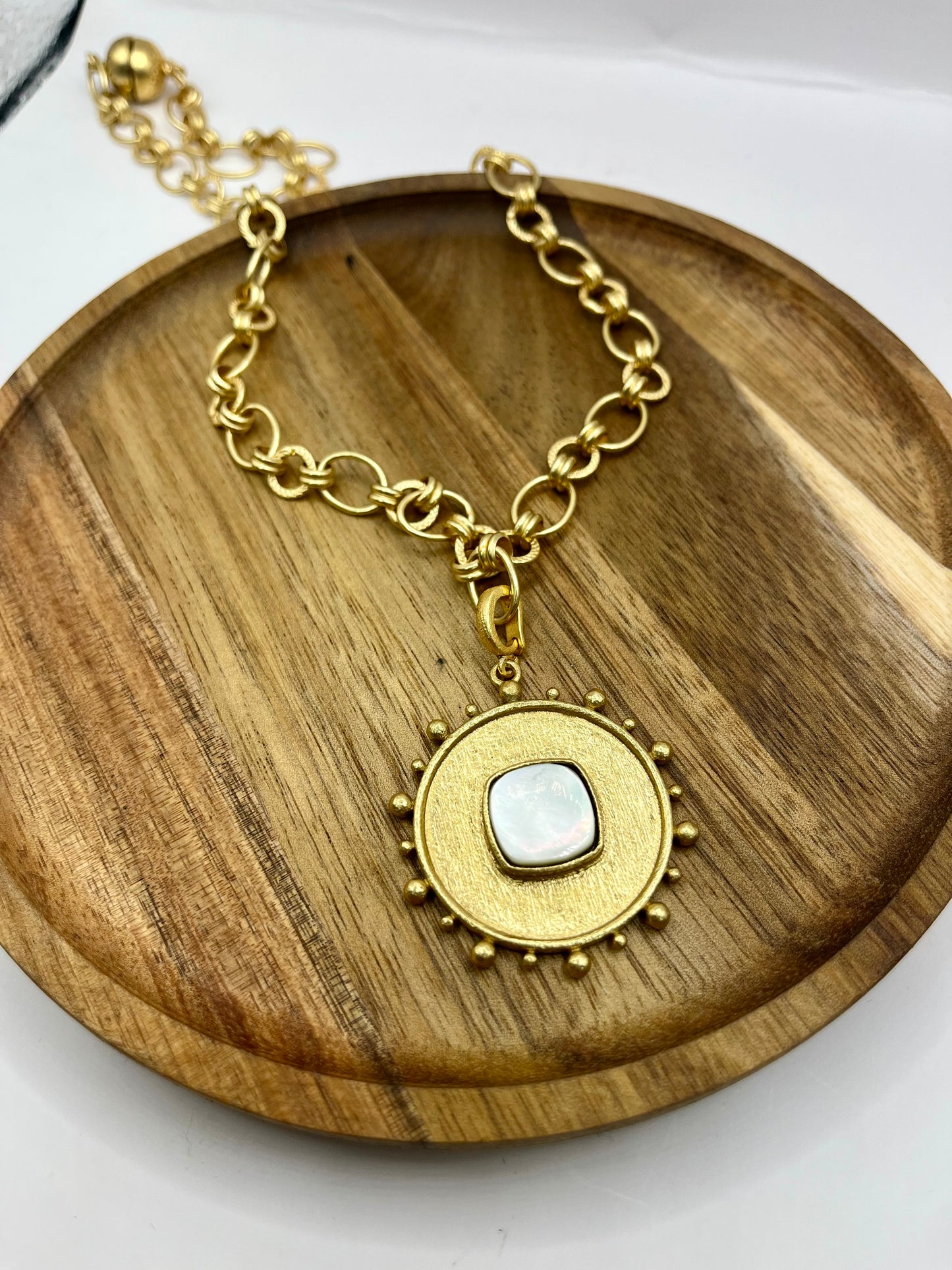 Antique Luxe Starburst Pendant with White Stone Necklace