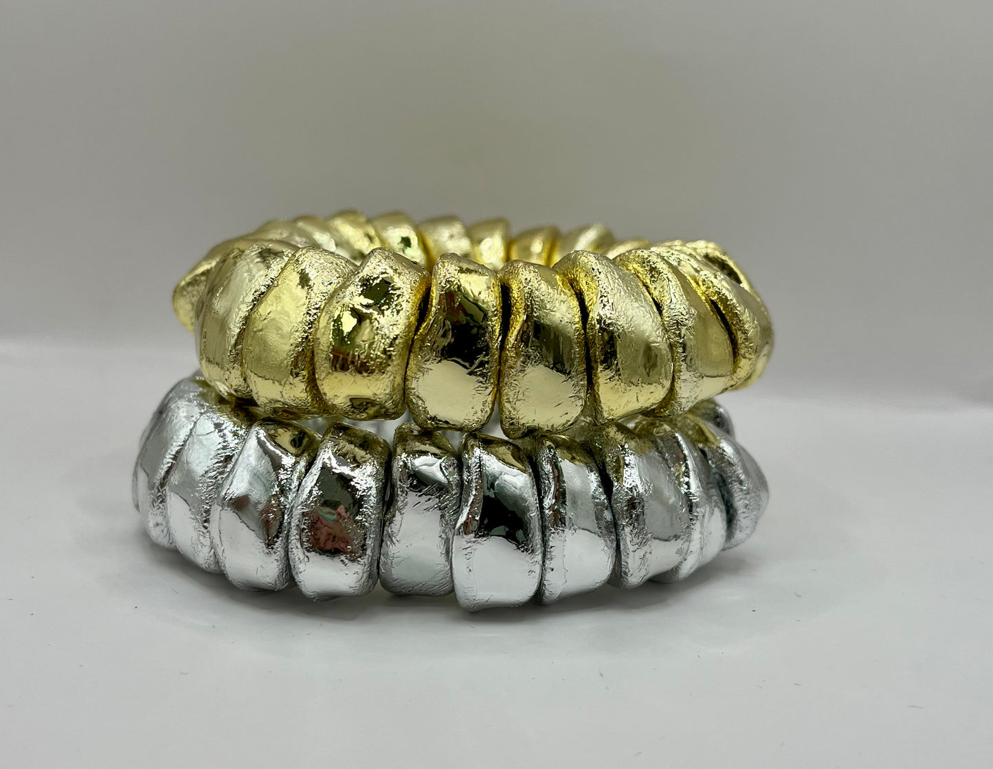Textured Geometric Stretchy Bracelet (Silver and Gold)
