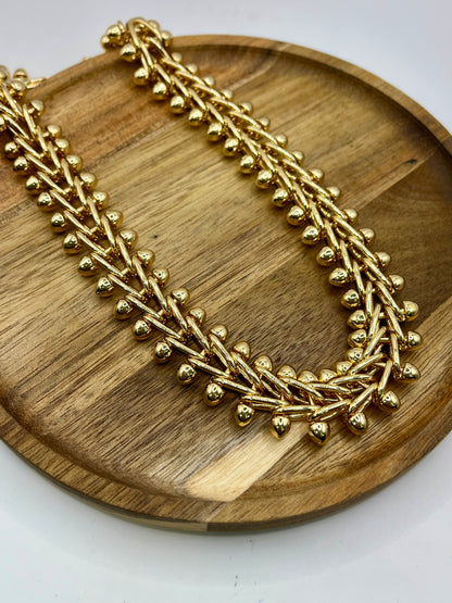 Linked Oval Necklace (Silver and Gold)