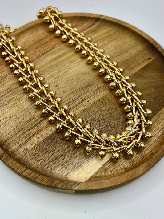 Linked Oval Necklace (Silver and Gold)