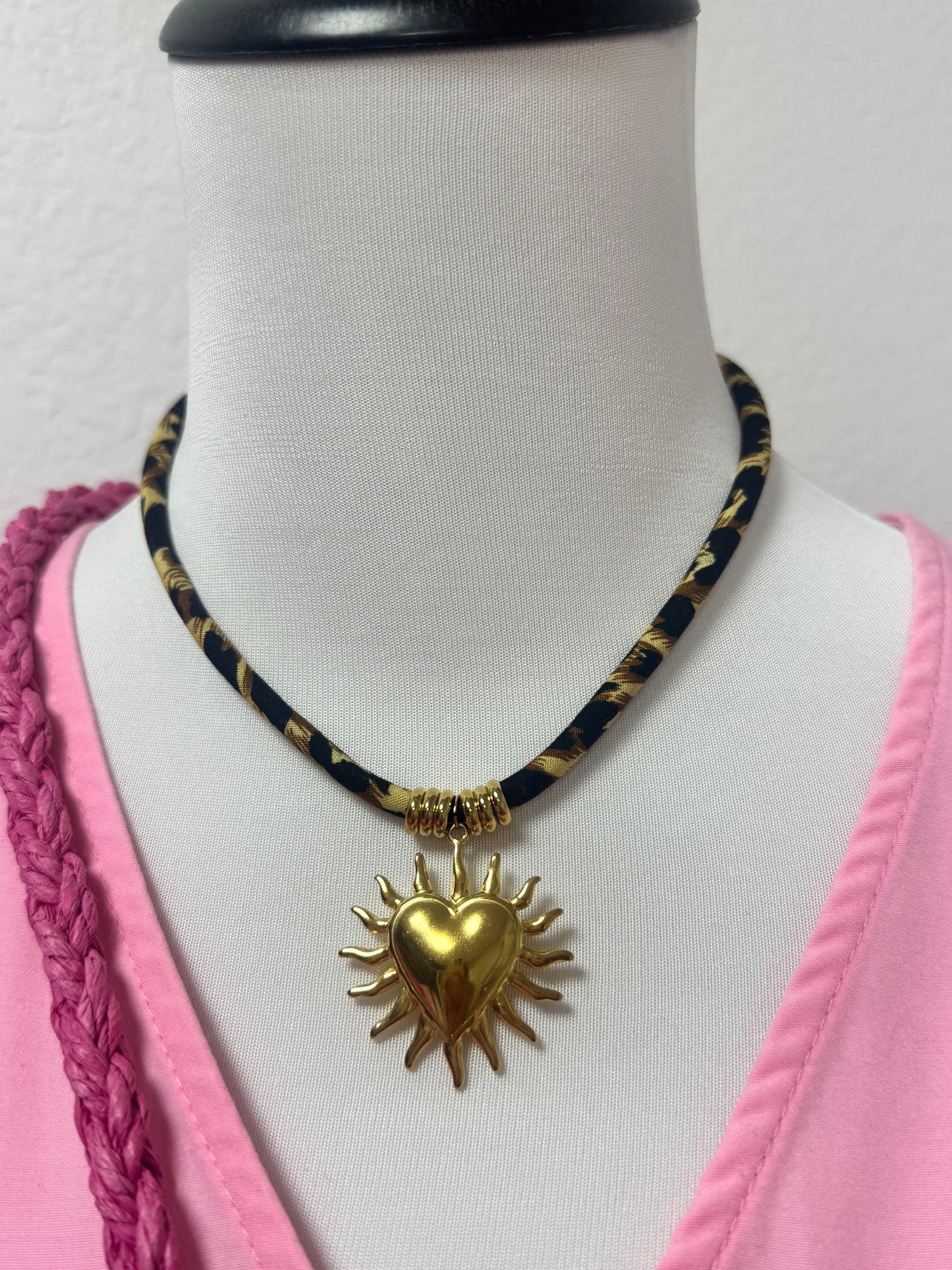 IP10 Leopard Rope Chain Heart Necklace