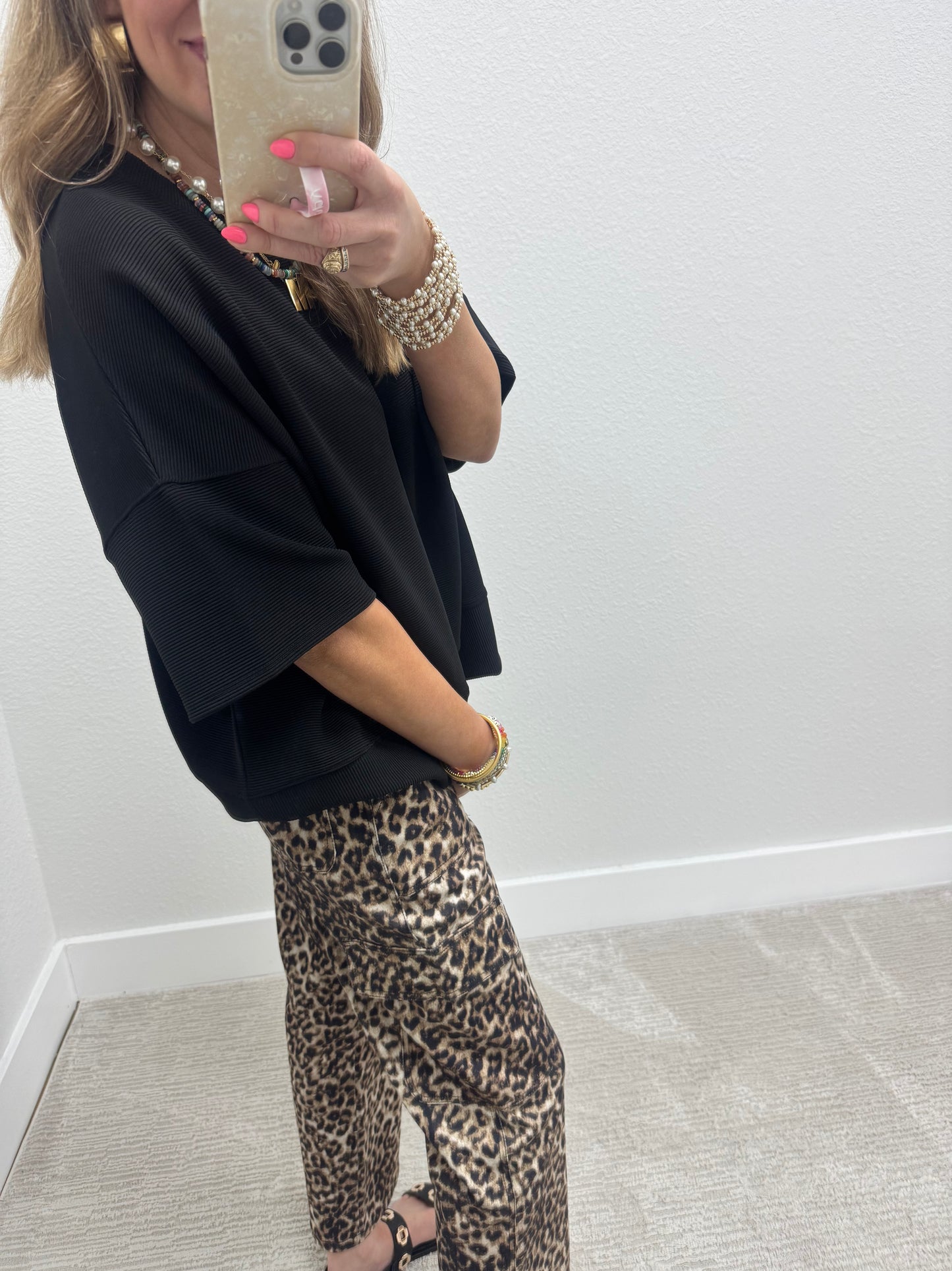 Black Ribbed Band Bottom Half Sleeve Top