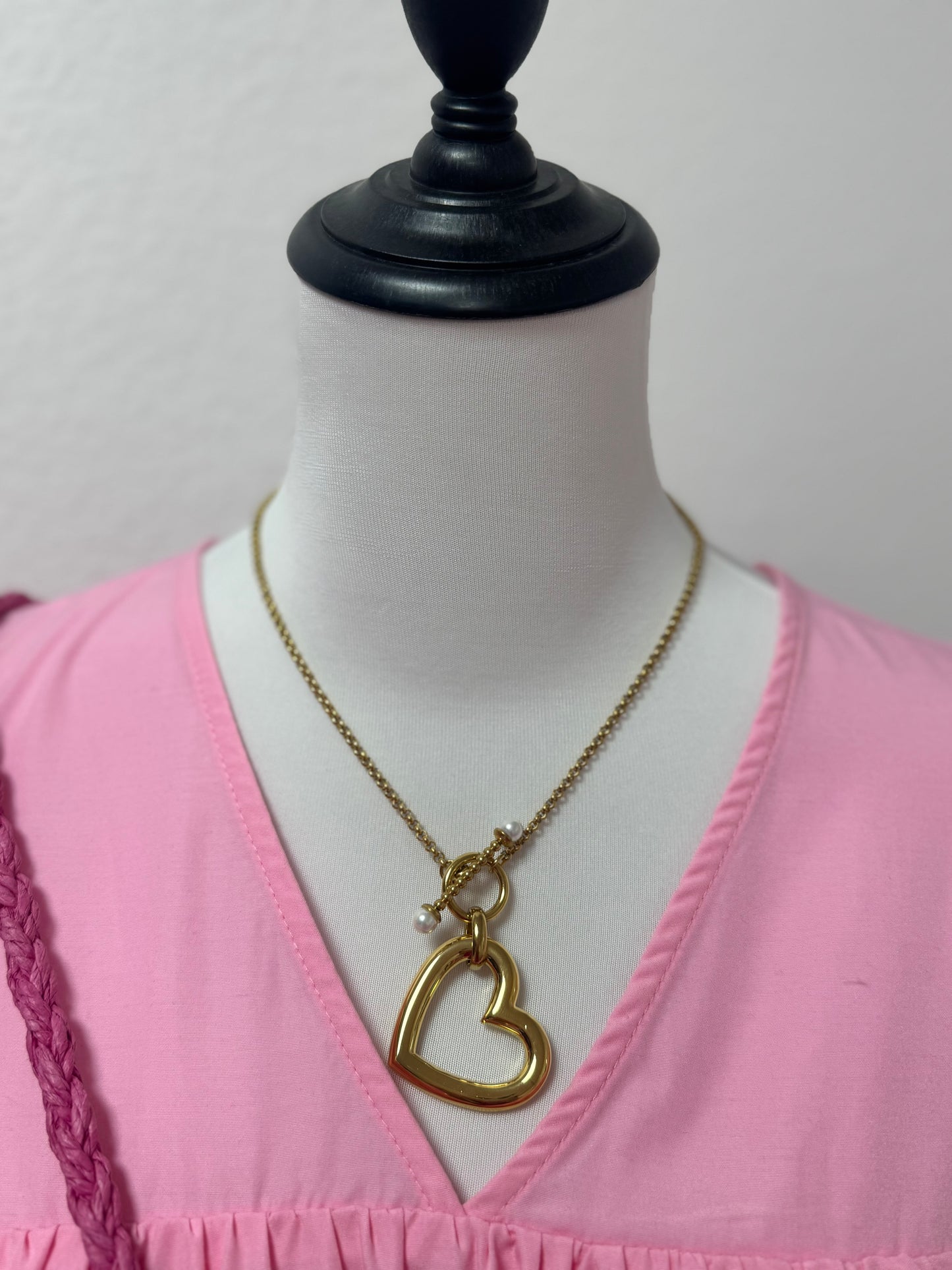 Antique Gold Front Pearl Clasp Heart Necklace