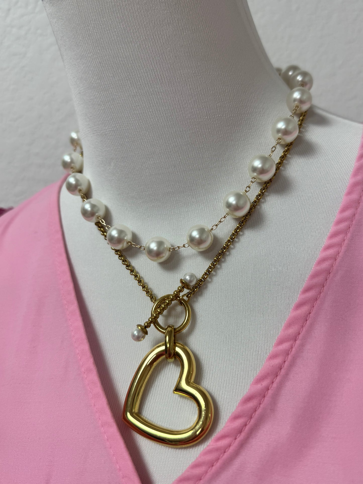 Antique Gold Front Pearl Clasp Heart Necklace
