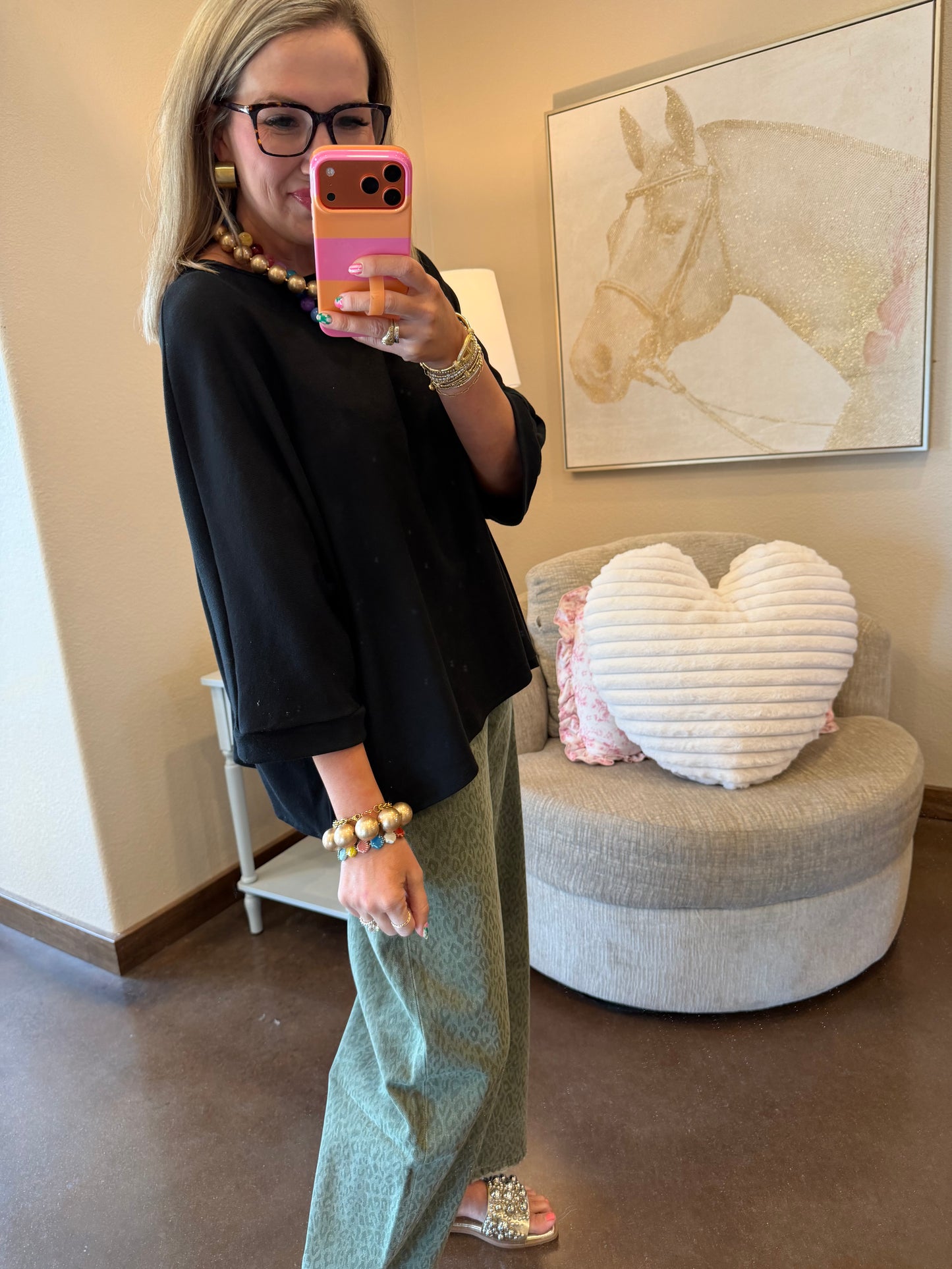 Black Wide Arm 3/4 Sleeve Top