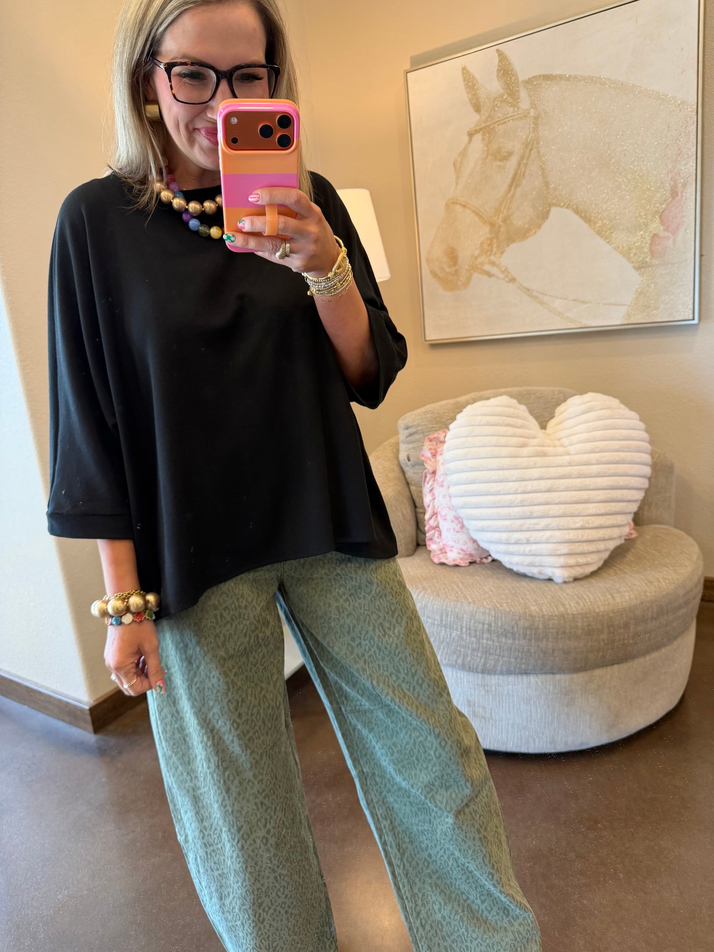 Black Wide Arm 3/4 Sleeve Top