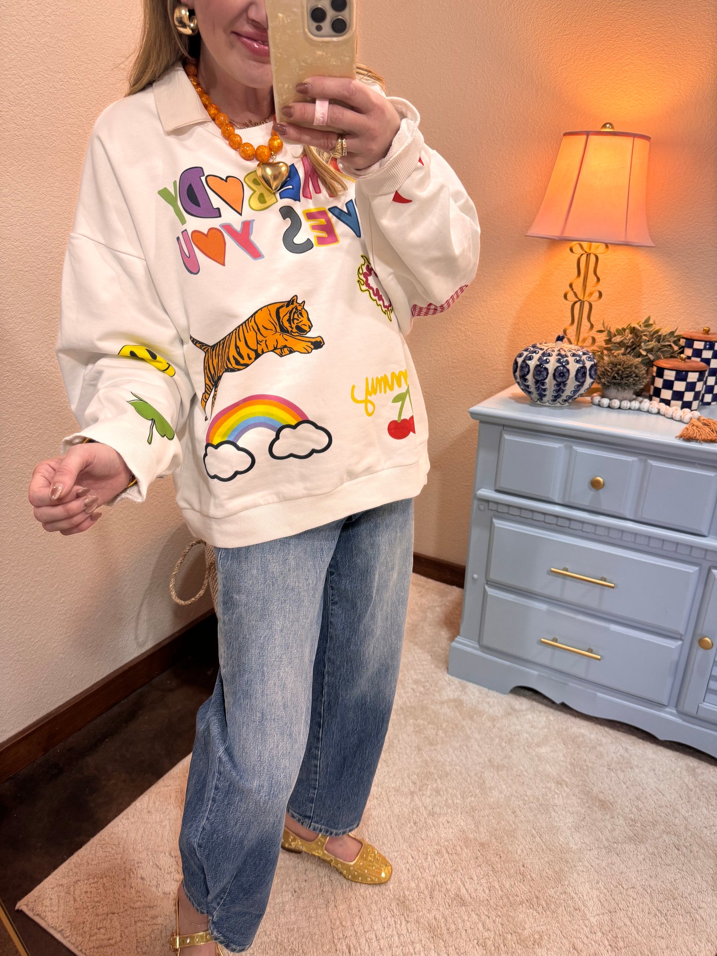 Somebody Loves You Graphic Sweatshirt