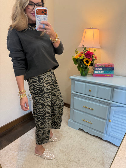 Black Oversized Long Sleeve FS