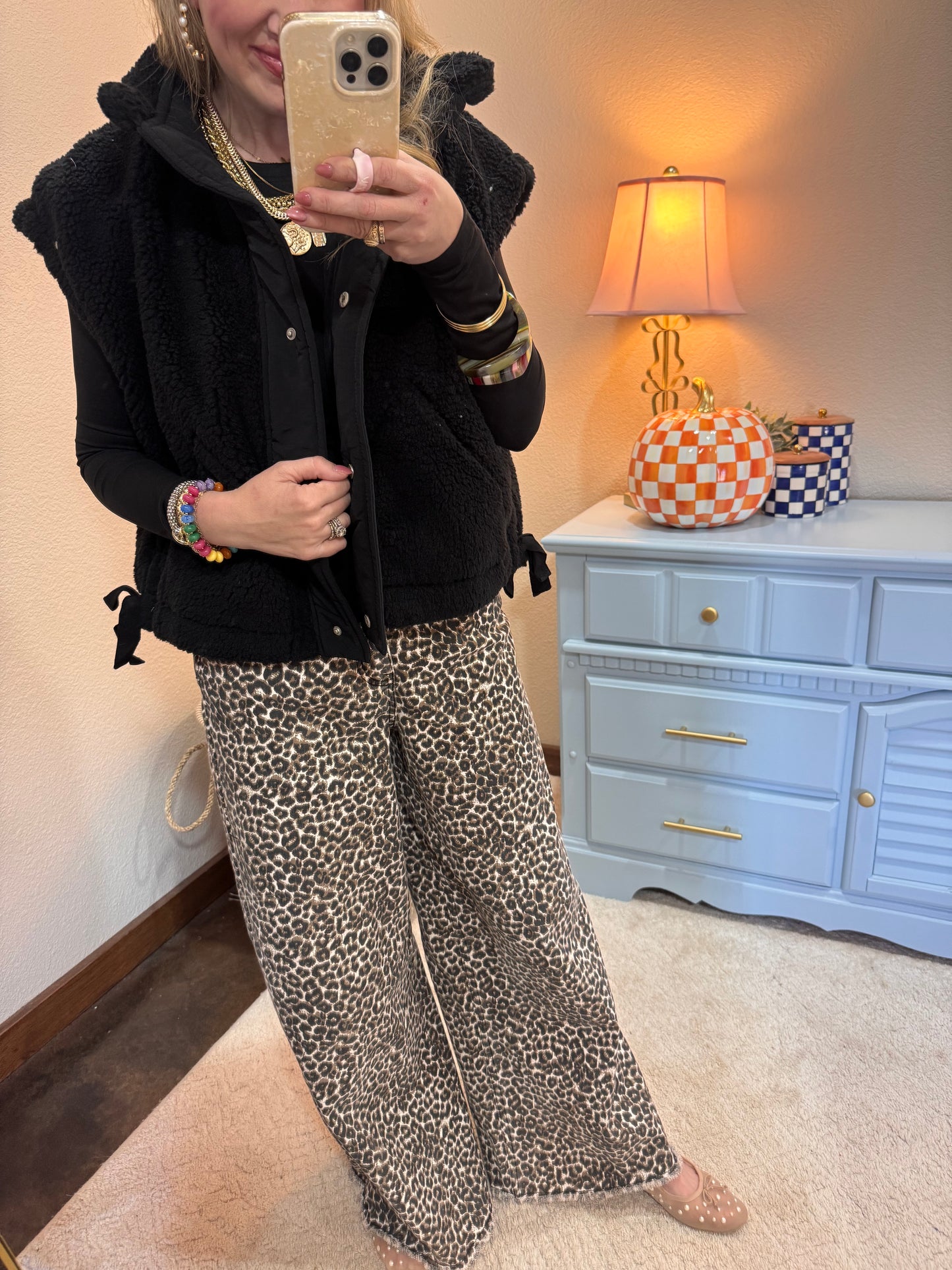 Black Cozy Sherpa Vest Jacket With Tie-up Side Details