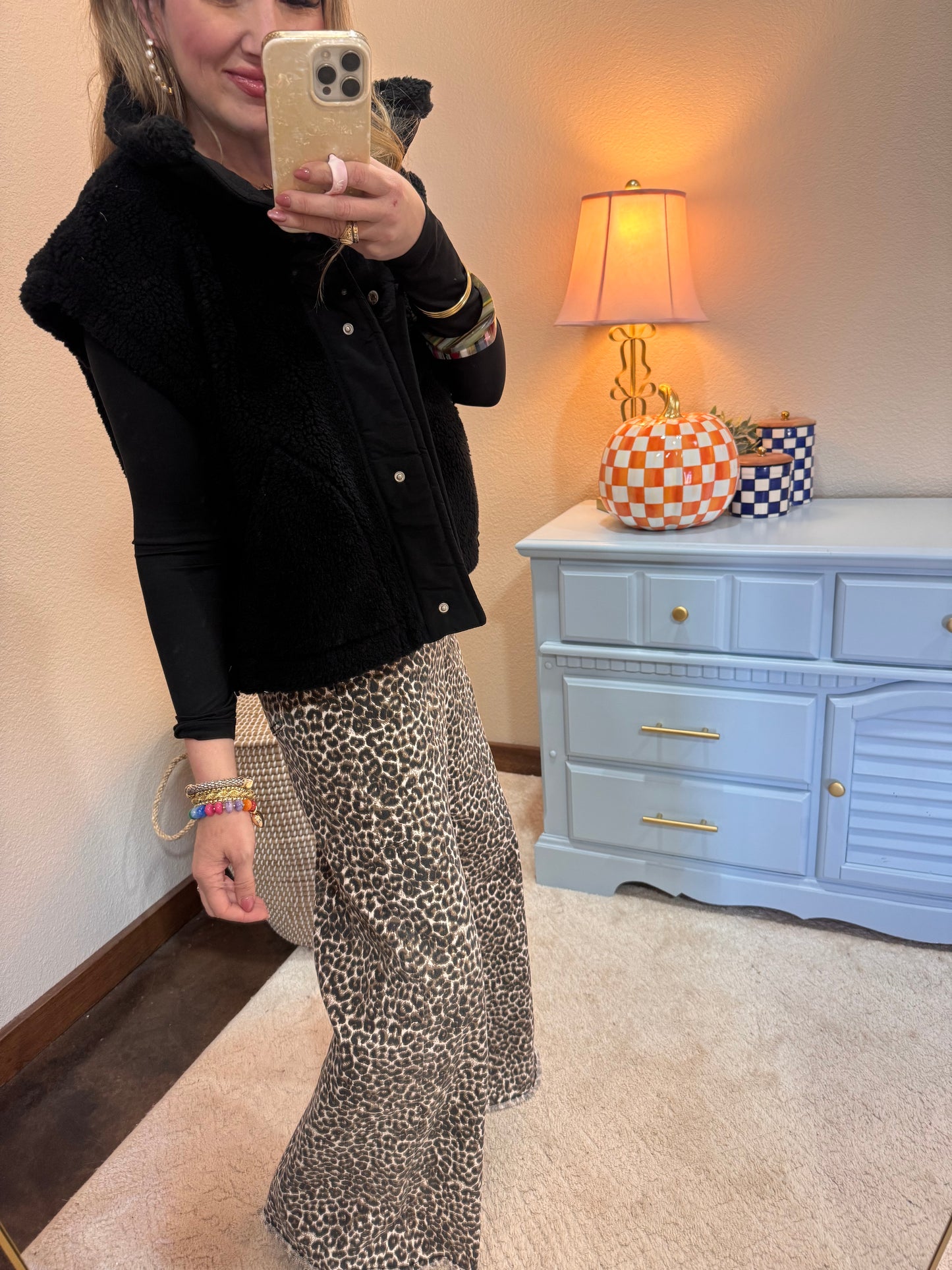 Black Cozy Sherpa Vest Jacket With Tie-up Side Details