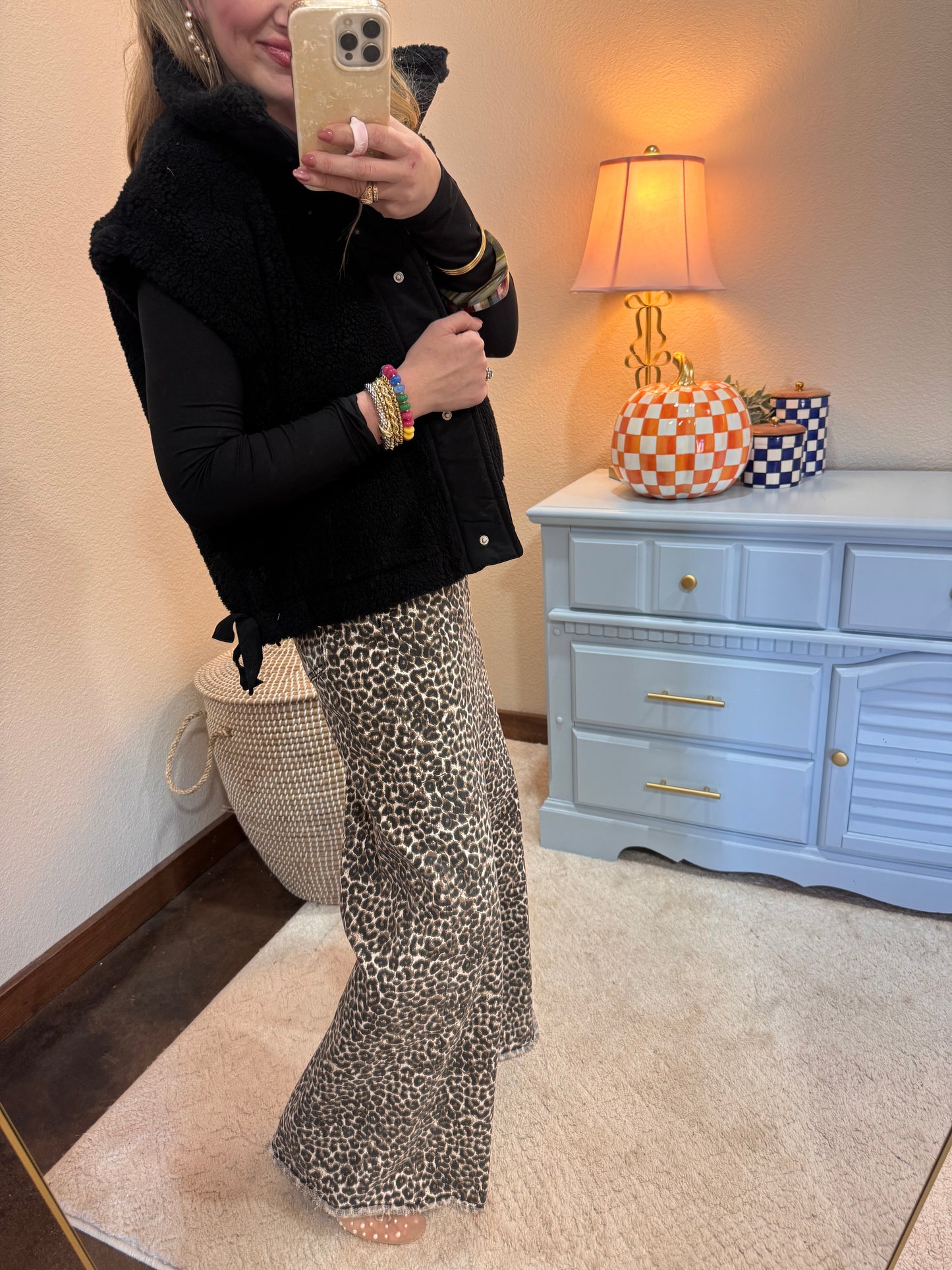 Black Cozy Sherpa Vest Jacket With Tie-up Side Details