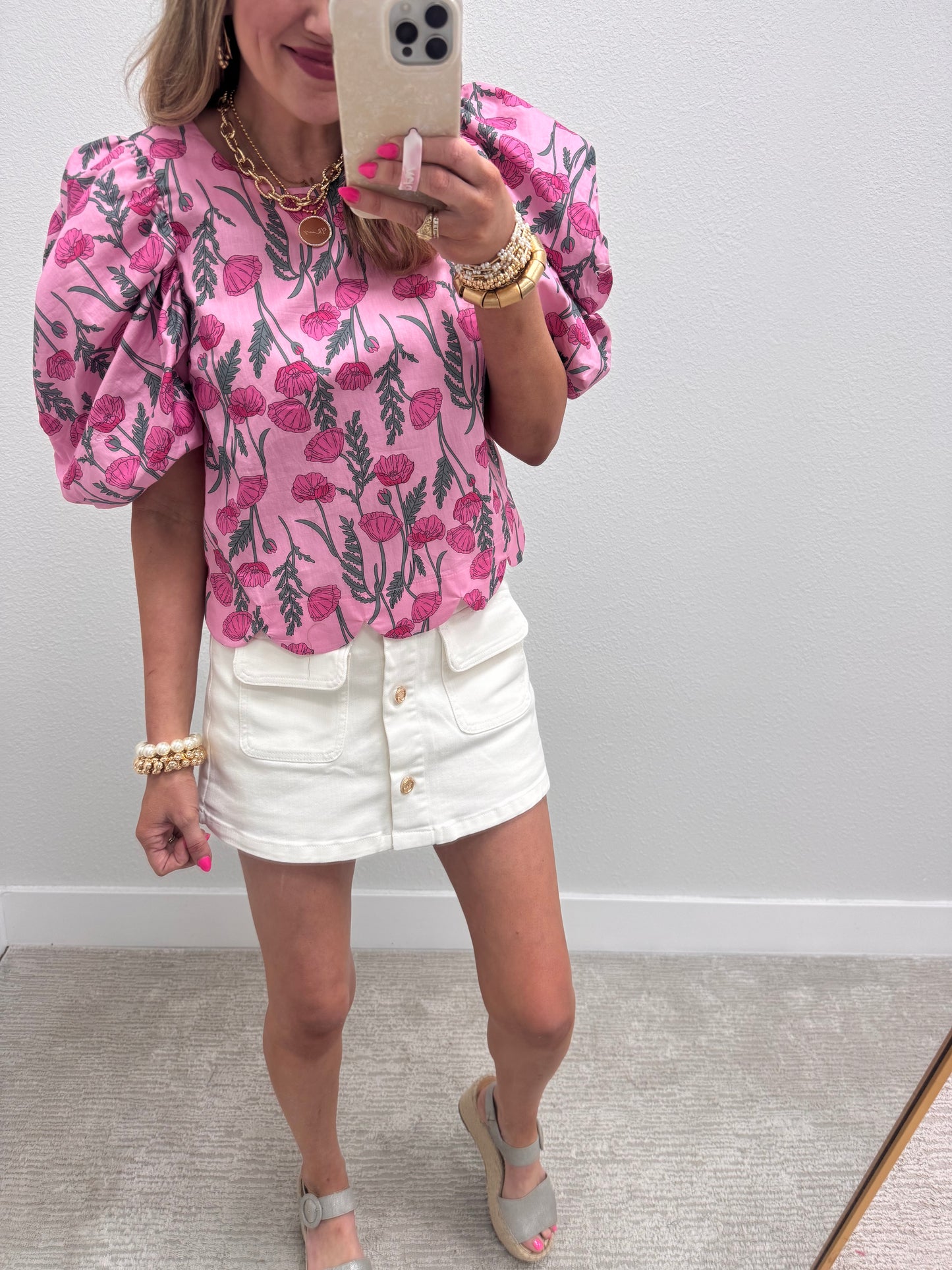 Pink Flower Puff Sleeve Scalloped Trim Top
