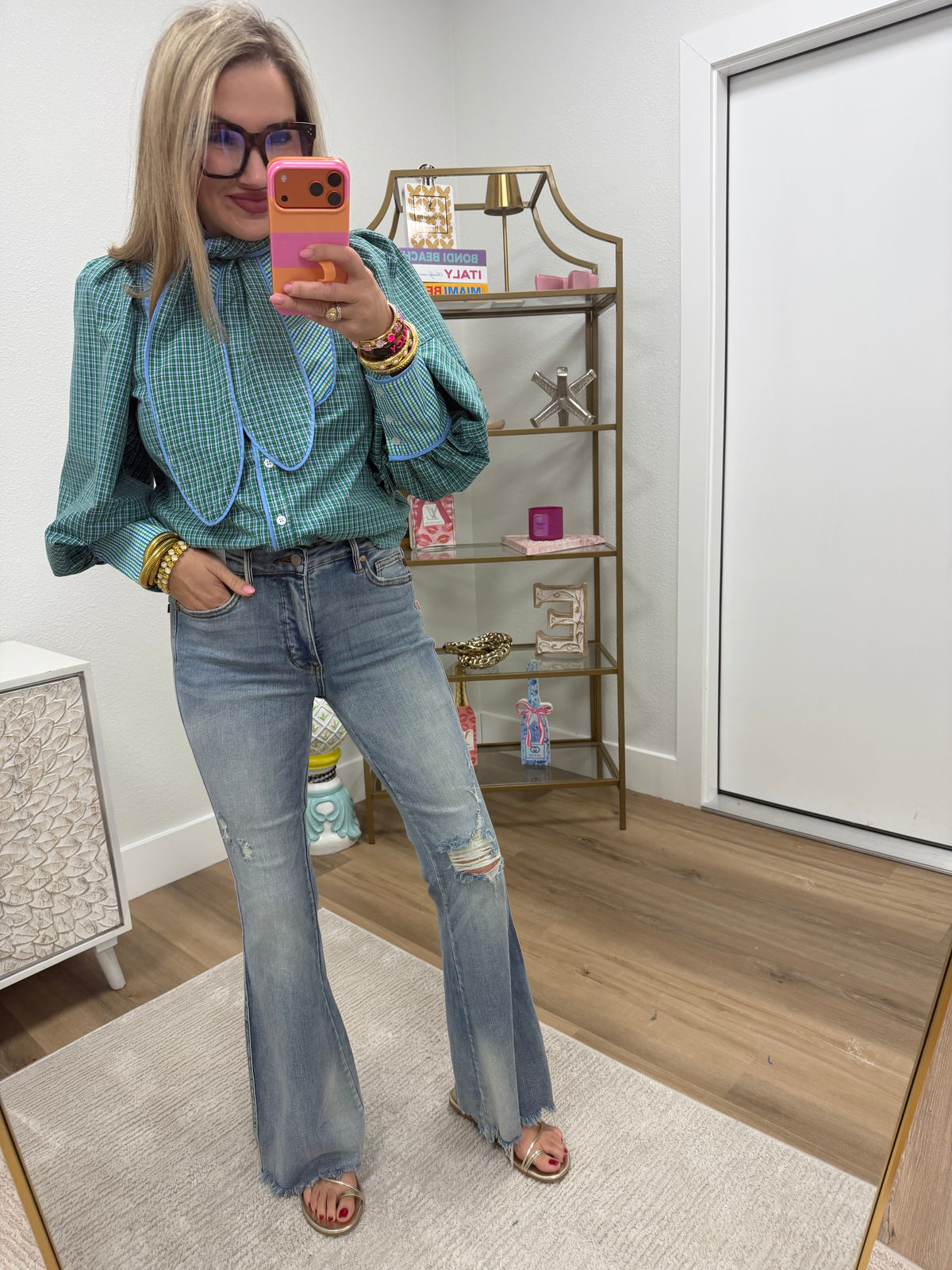 Judy Blue Medium Wash Distressed Knee Flare Jeans