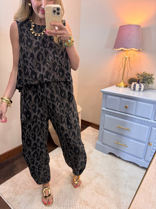 Leopard Printed Soft Knit Crew Neck Pant Set