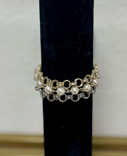 Double Tone and Pearl Gold Link Magnetic Bracelet