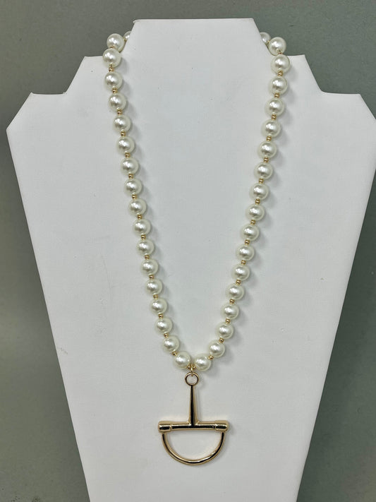 Pearl Drop Down Horsebit necklace