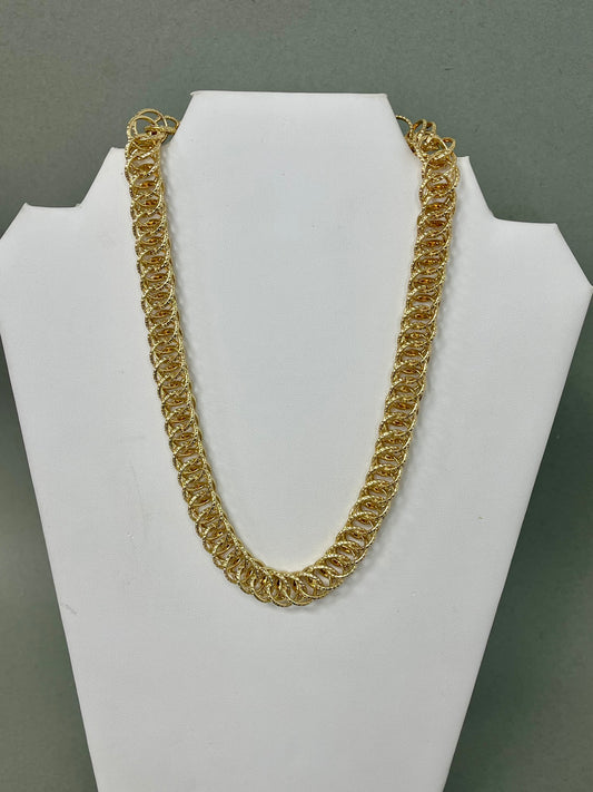 Gold Oval Chain necklace