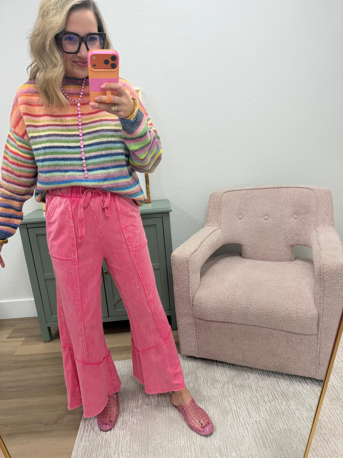 Fuchsia Exposed-seam Flare Hem Pants With Pockets