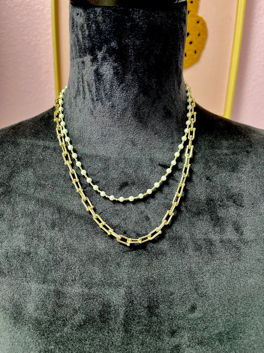 Water Resistant Small Pearl & Mini Gold Bead with Horesebit Chain Necklace