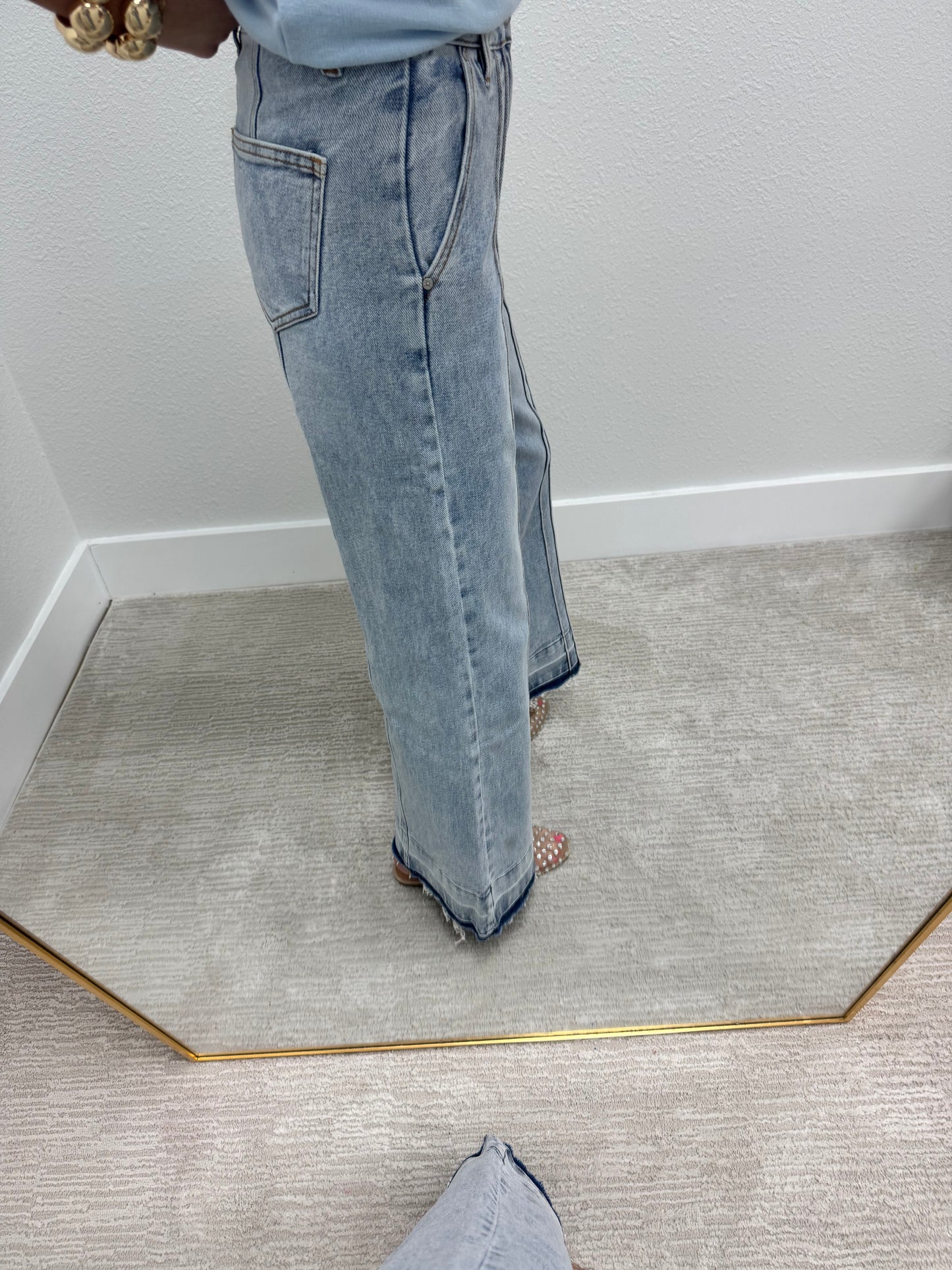 Mid Rise Light Wash Front & Back Seam Wide Leg Jean