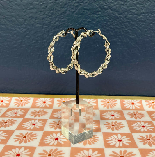 IP30 Dip Twist Hoop (Silver and Gold)