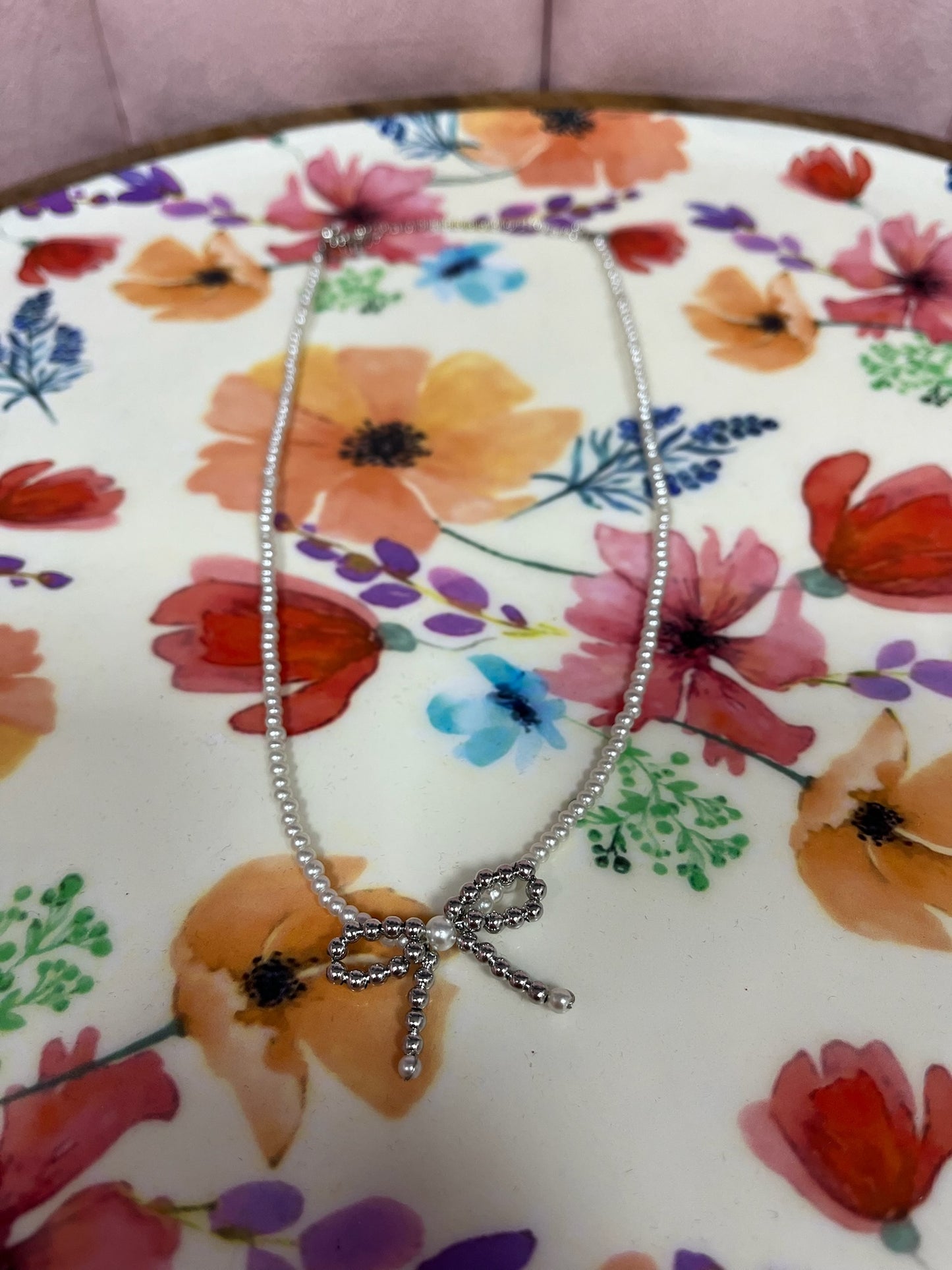 Pearl Necklace with Silver Bow