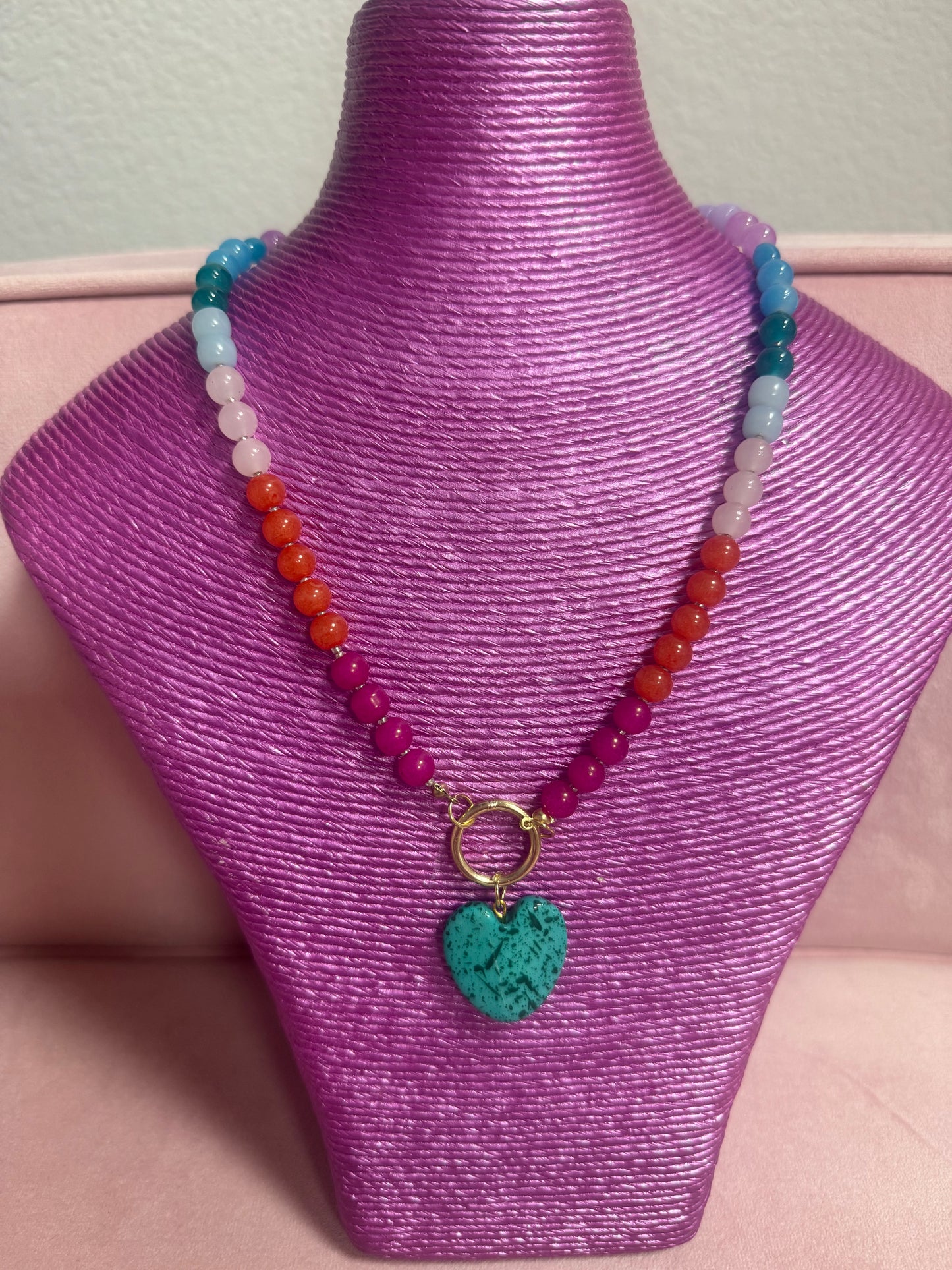 Colored Bead With Colored Heart Necklace (2 colors)