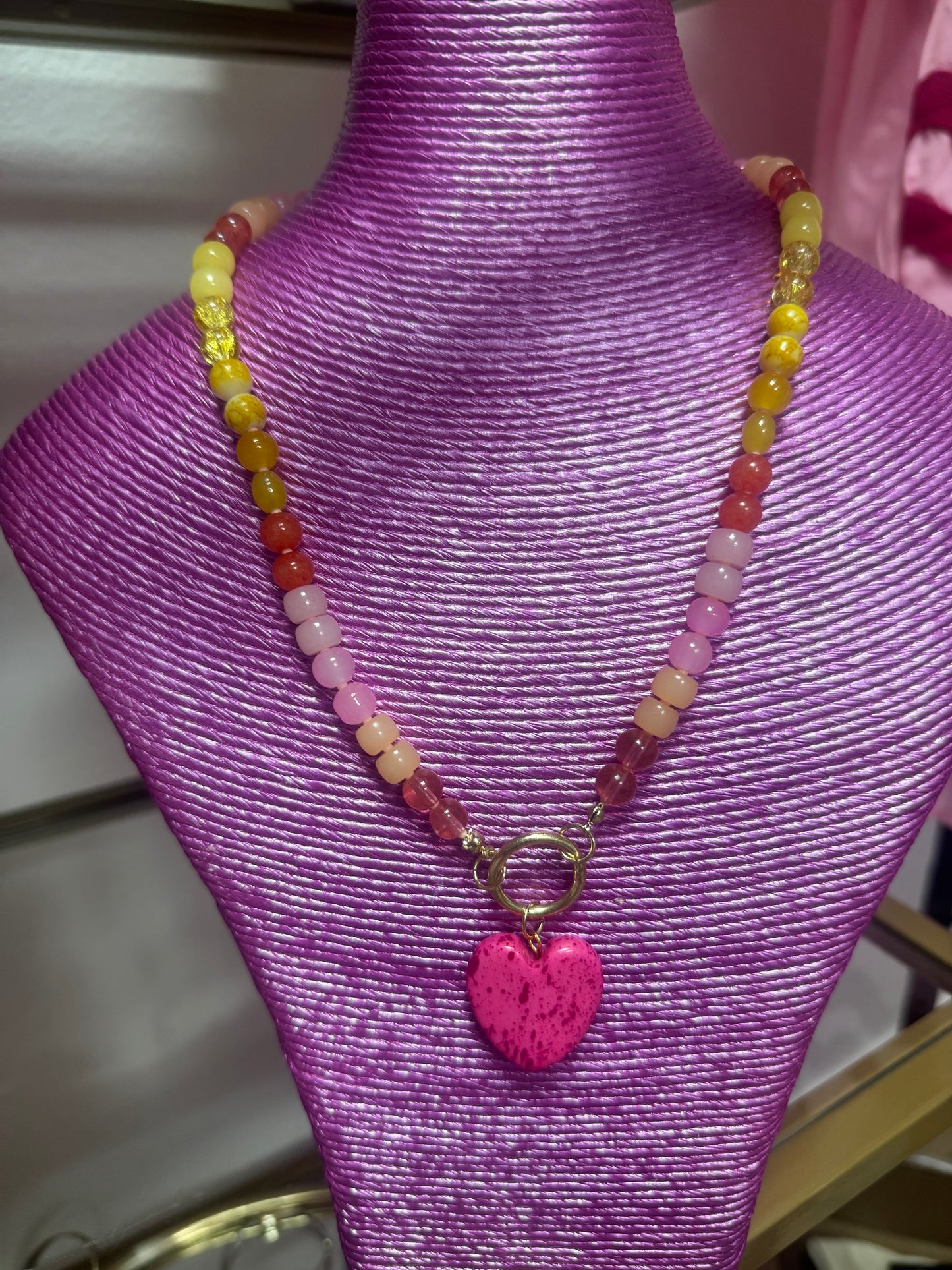 Colored Bead With Colored Heart Necklace (2 colors)