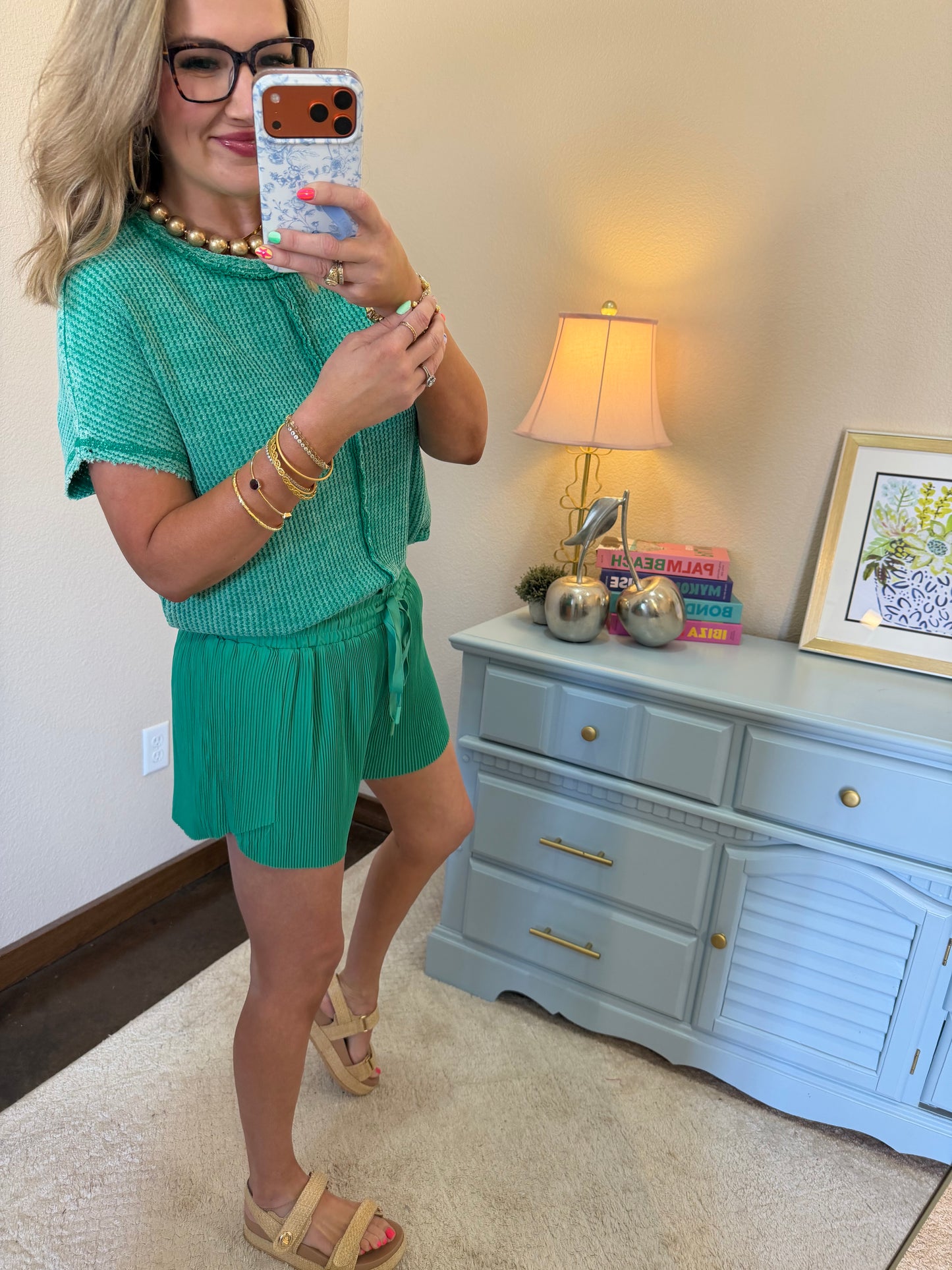 Green Pleated Elastic Waist Shorts