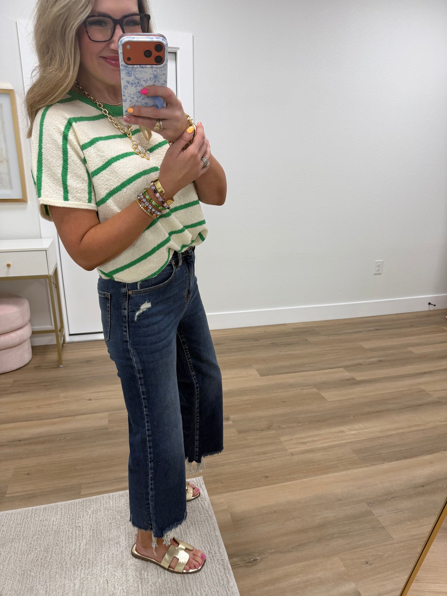Dark Wash Straight Raw Hem Jeans (Kick Flare Sister!)