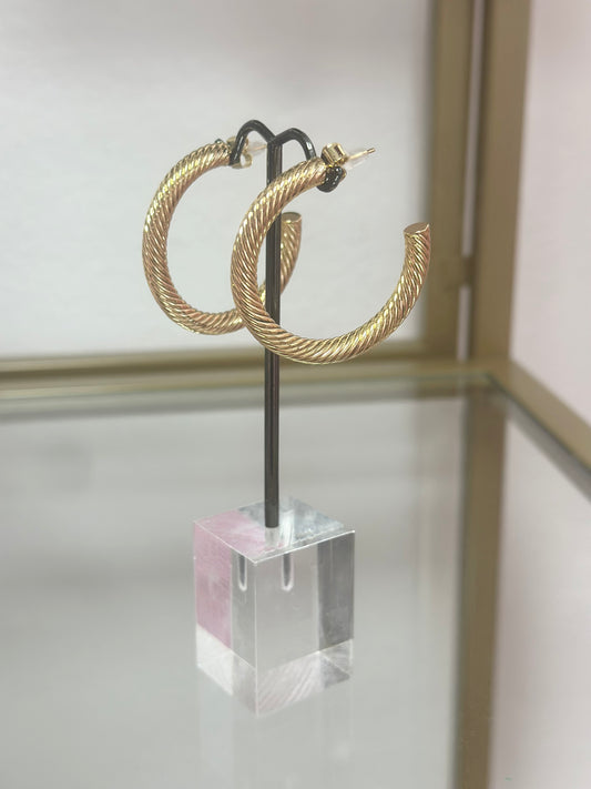 Gold Medium Twist Hoop