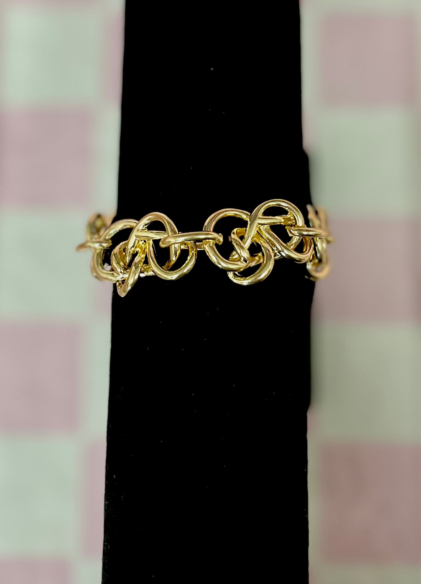 Gold Knot Link Bracelet