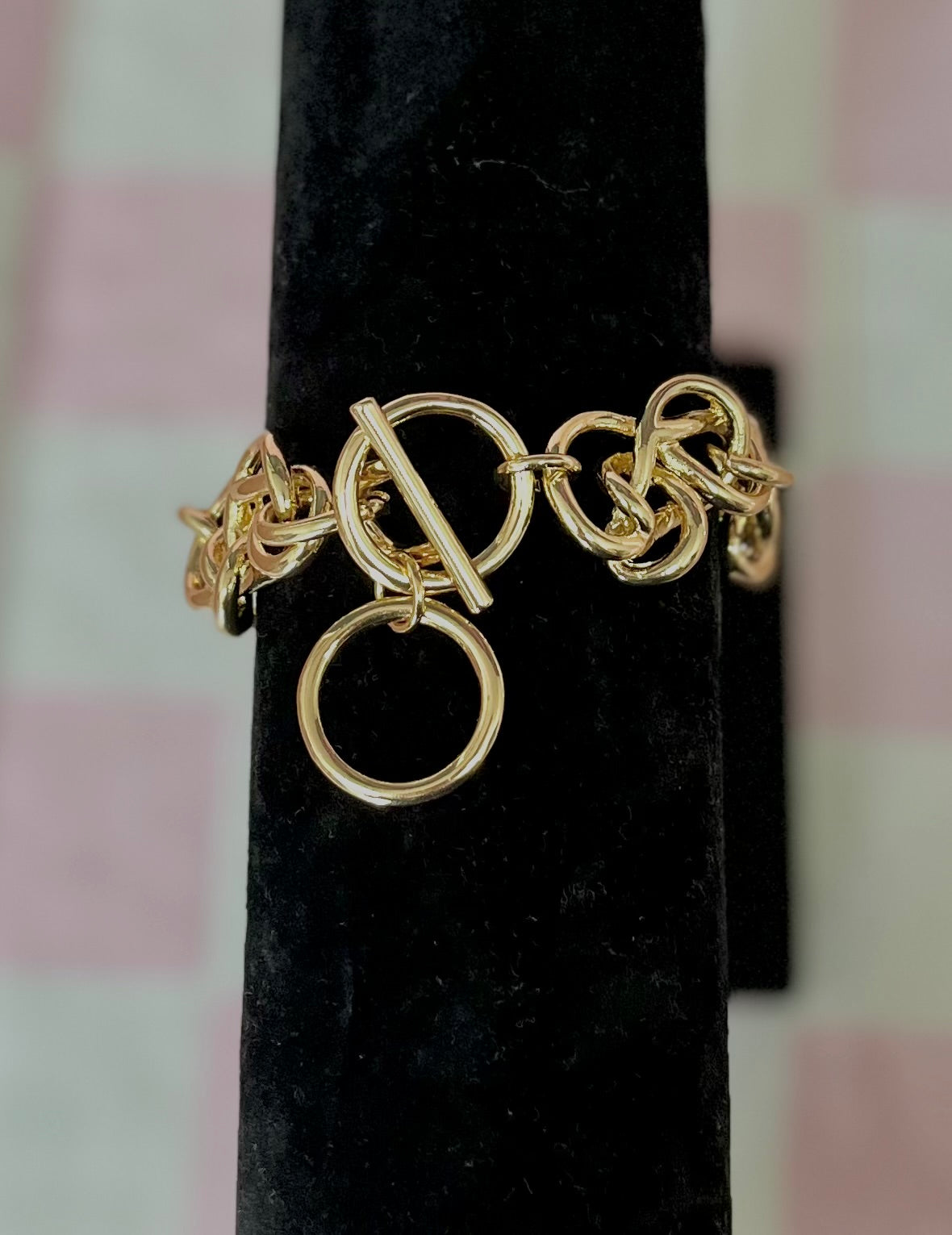 Gold Knot Link Bracelet