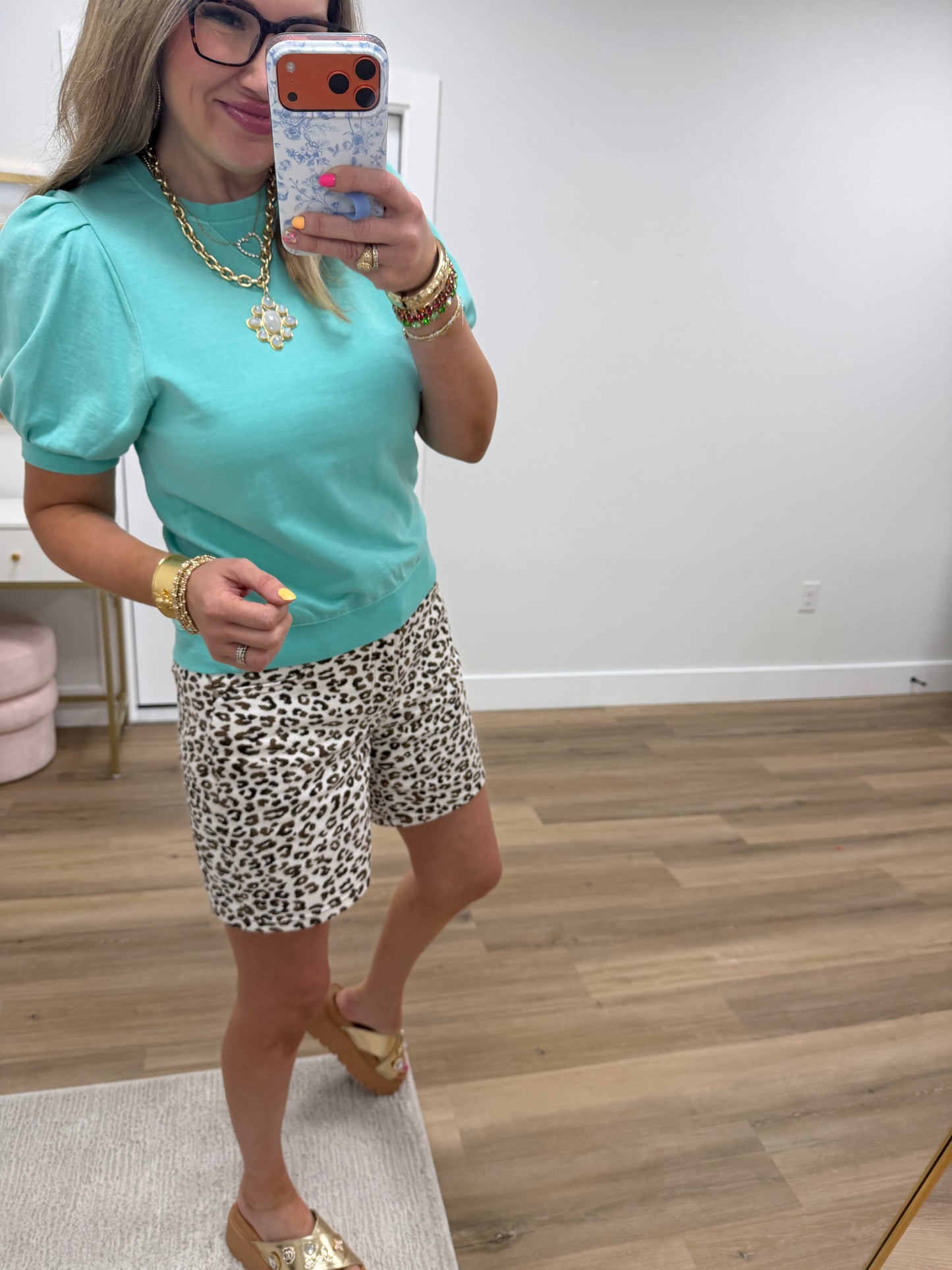 Turquoise Puff Sleeve V-stitch Crew Neck Top