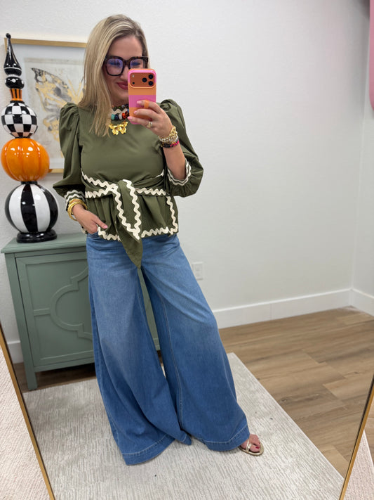 Olive ¾ puff Sleeve Ric Rac Detailed Top with Bow