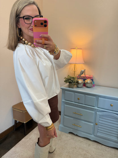 White Balloon Poplin Shirt With Pleated Neck