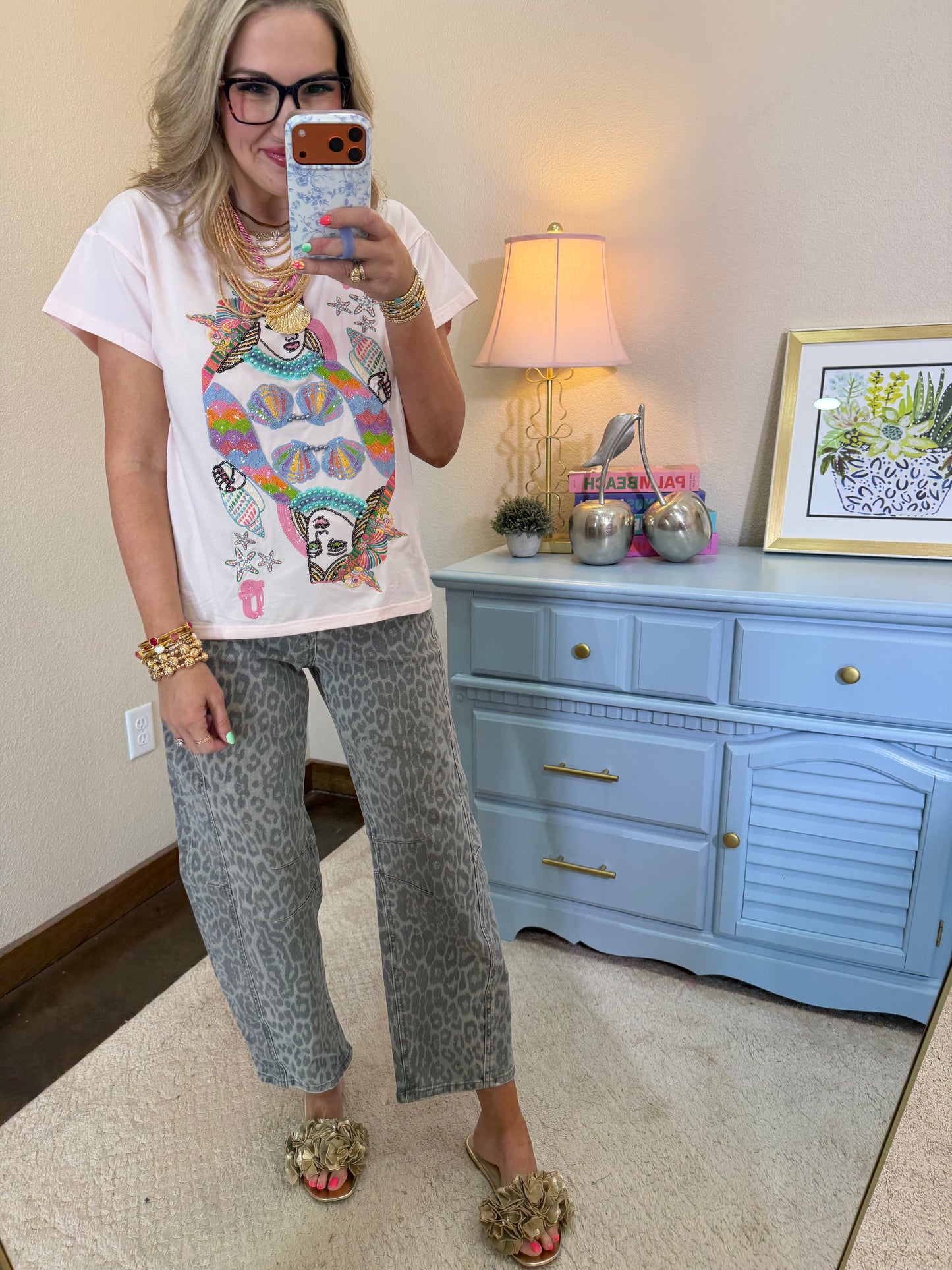Queen of Sparkles Light Pink Queen of the Sea Card Tee