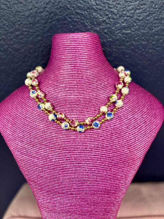 White Floral Bead Magnetic Necklace (2 colors)