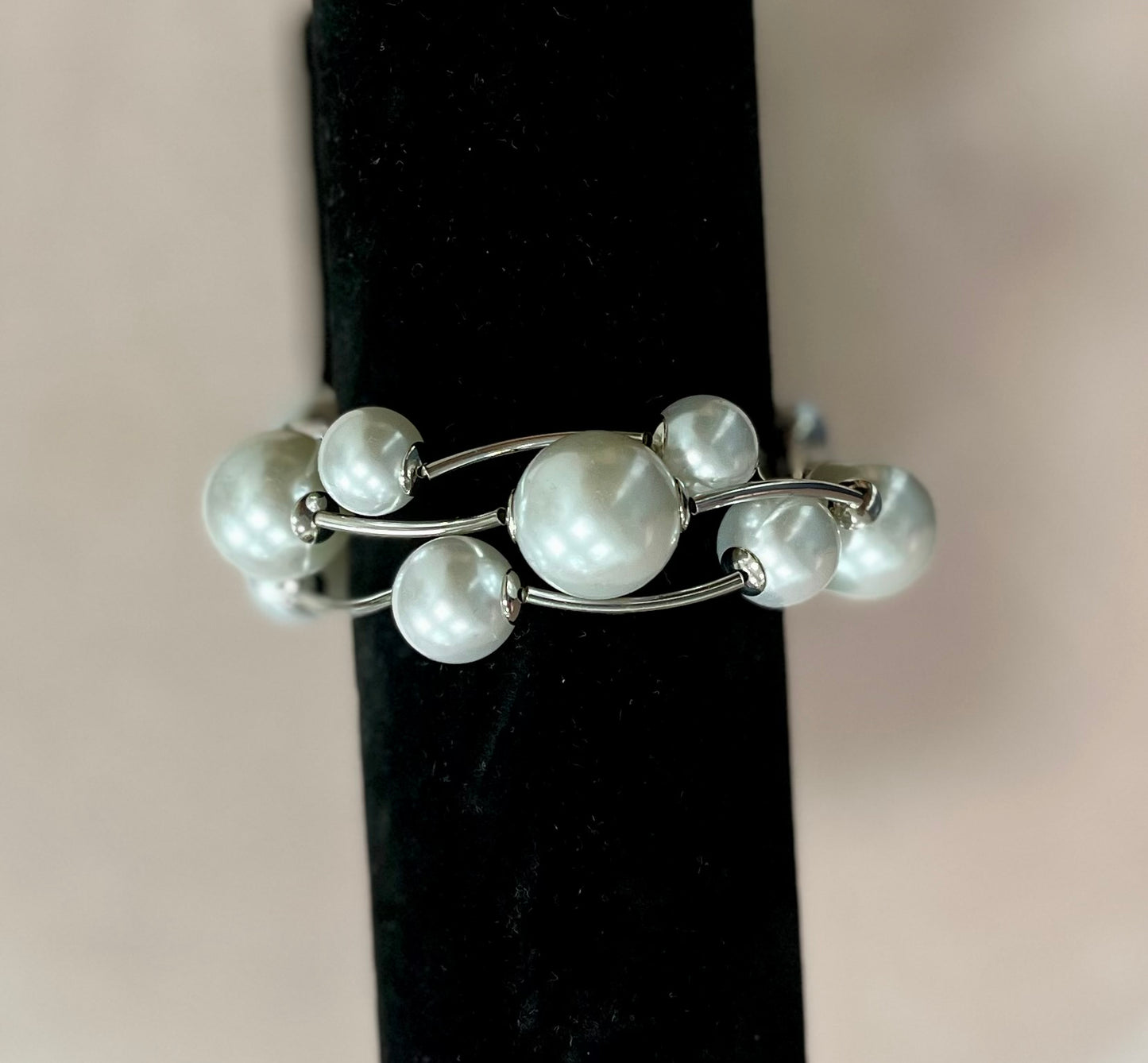 Set of 3 Multi Size Pearl Bracelets