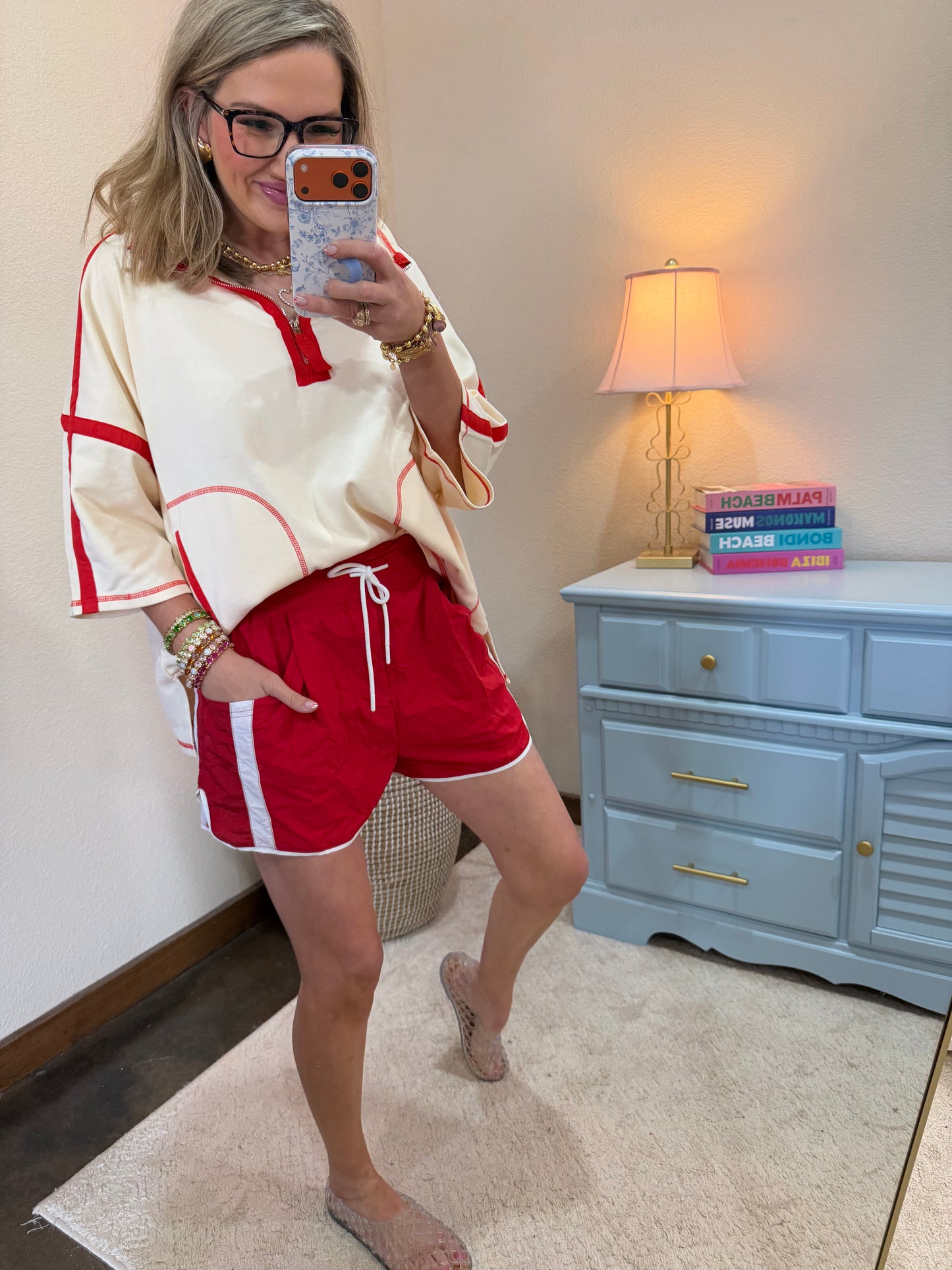 Cream & Red Circle Graphic Half Sleeve Top