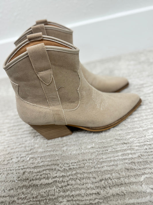 Bone Suede Bootie FS