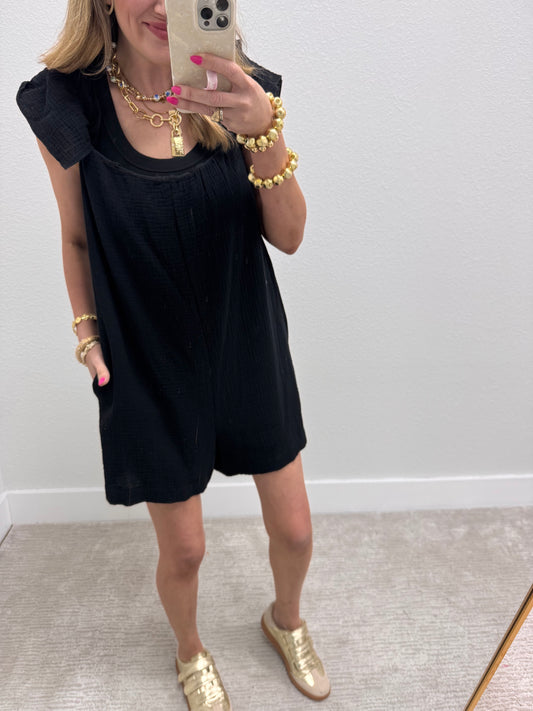7/28-  Black- Textured Ruffle Sleeve Romper