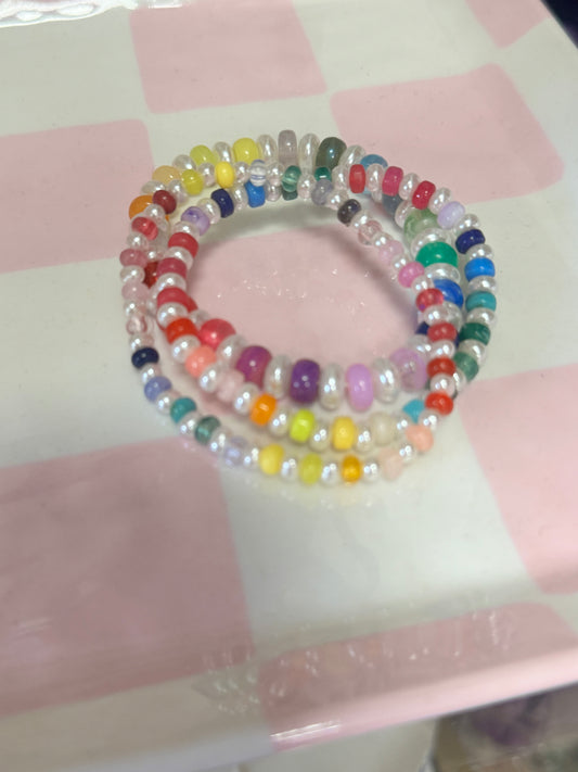 Set of 3 Pearl And Colored Bracelet Set