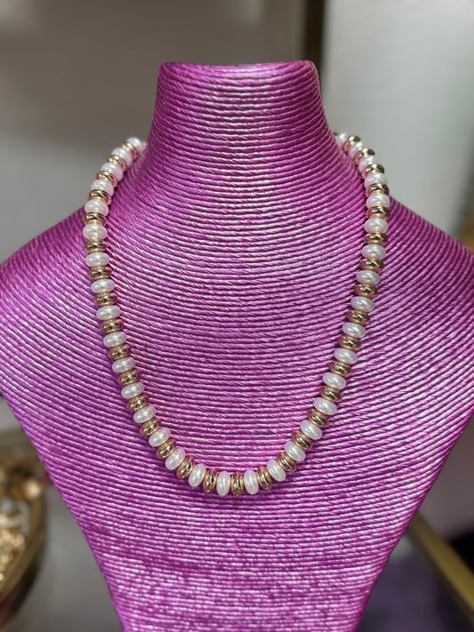 Oval Gold & Pearl Necklace