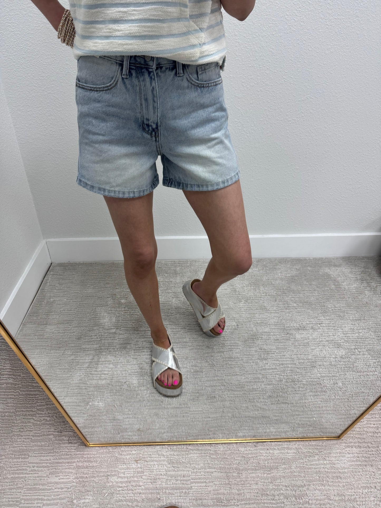 Judy Blue Light Wash RM Denim Shorts FS
