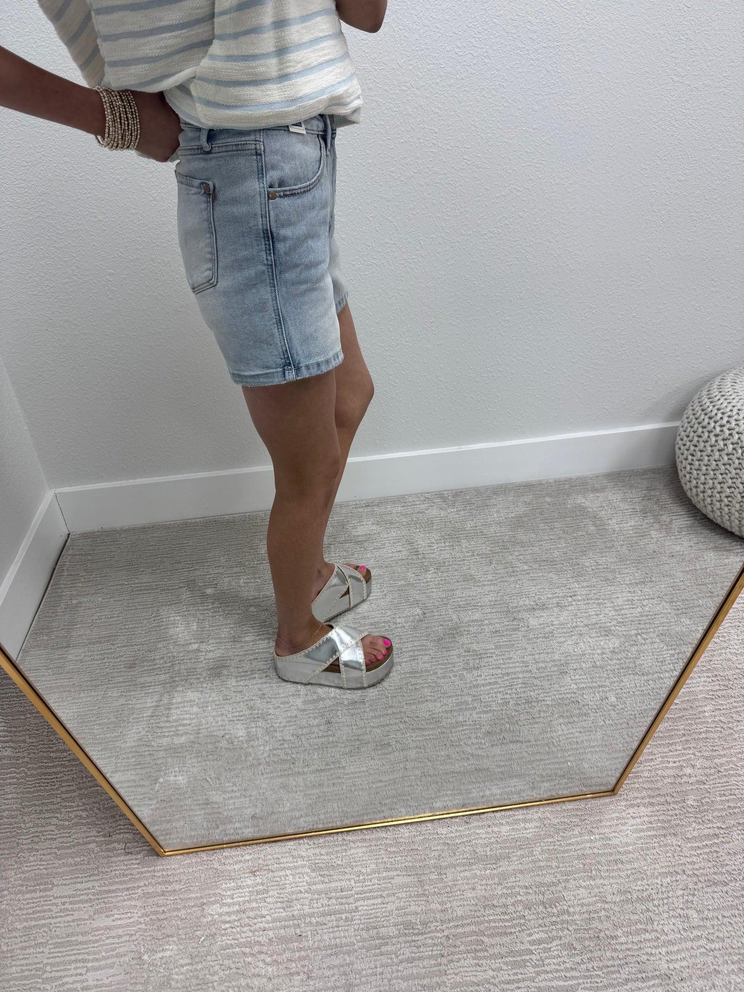 Judy Blue Light Wash RM Denim Shorts FS