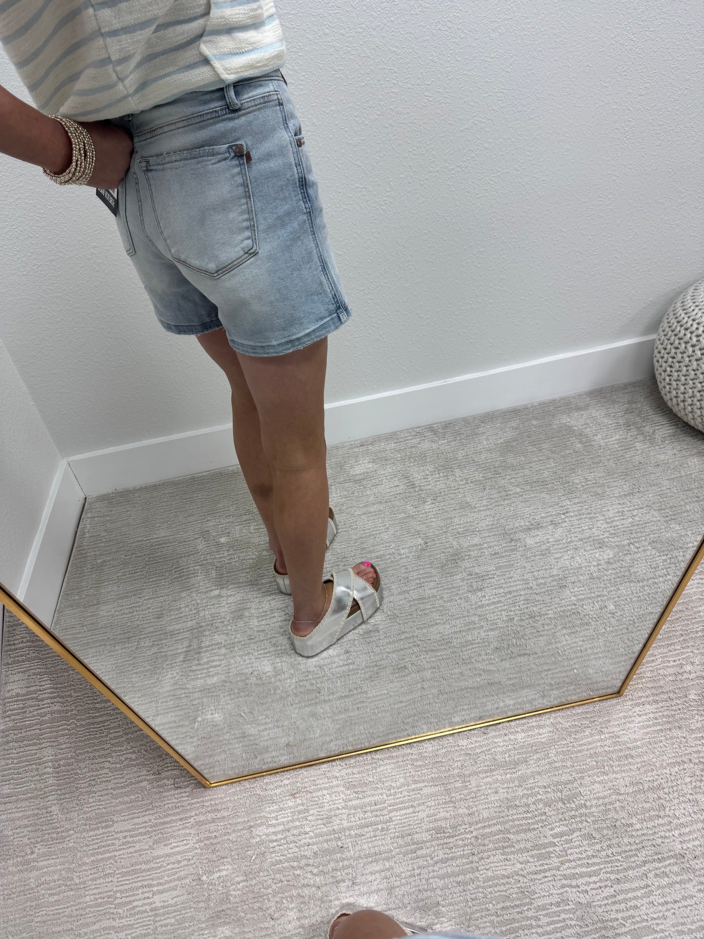 Judy Blue Light Wash RM Denim Shorts FS