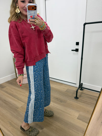 Red Crew Neck Sweatshirt With Raw Hem