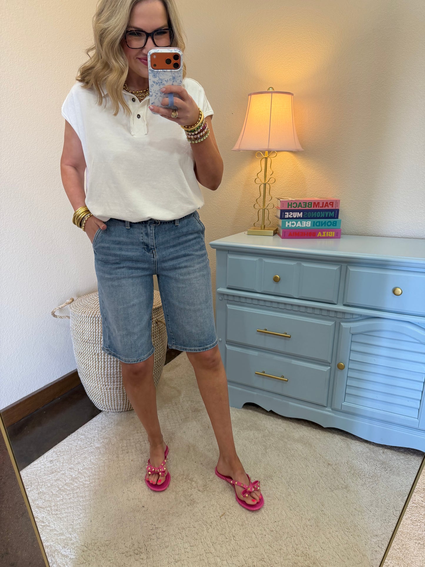 Risen Slouchy Shorts With Waist Belt